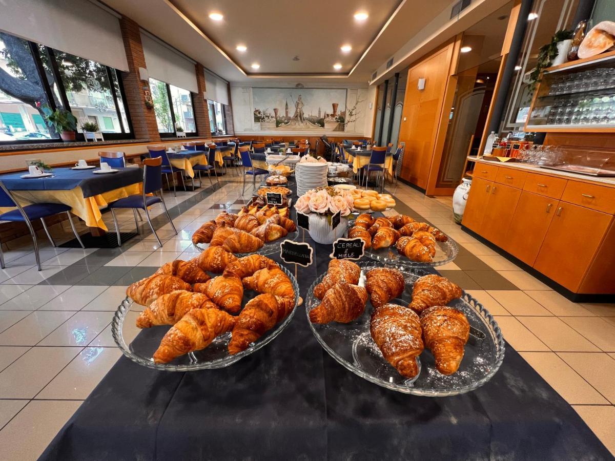 Hotel Nettuno Sottomarina Kültér fotó