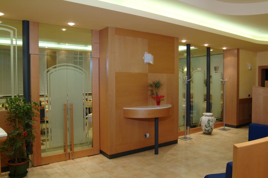 Hotel Nettuno Sottomarina Kültér fotó