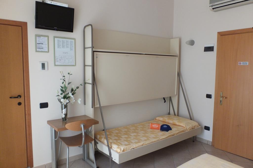 Hotel Nettuno Sottomarina Szoba fotó