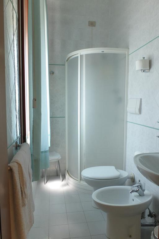 Hotel Nettuno Sottomarina Szoba fotó